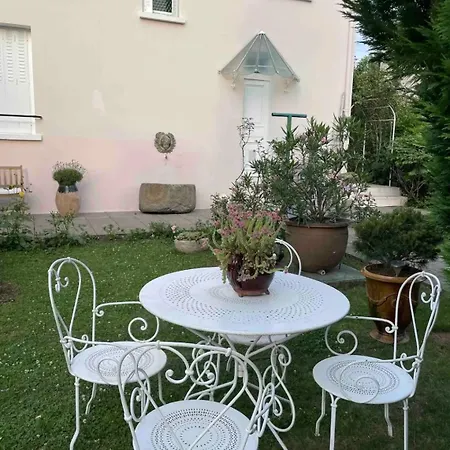 Le Jacques Rose Prázdninový dům Aubière